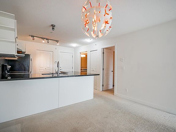 5th image of 4550 Fraser St #315