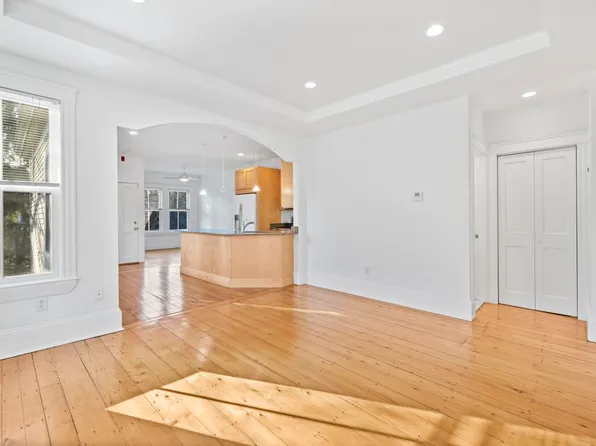 36 Healey St, Cambridge, MA 02138