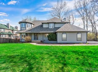 40 W Hawthorne Ln, West Chicago, IL