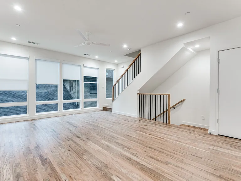 6319 Richmond Ave — Photo 4