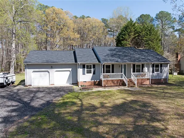 8497 Woodhaven Dr, Gloucester, VA 23061