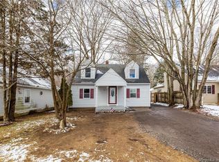 195 Lake Rd, Andover, CT 06232