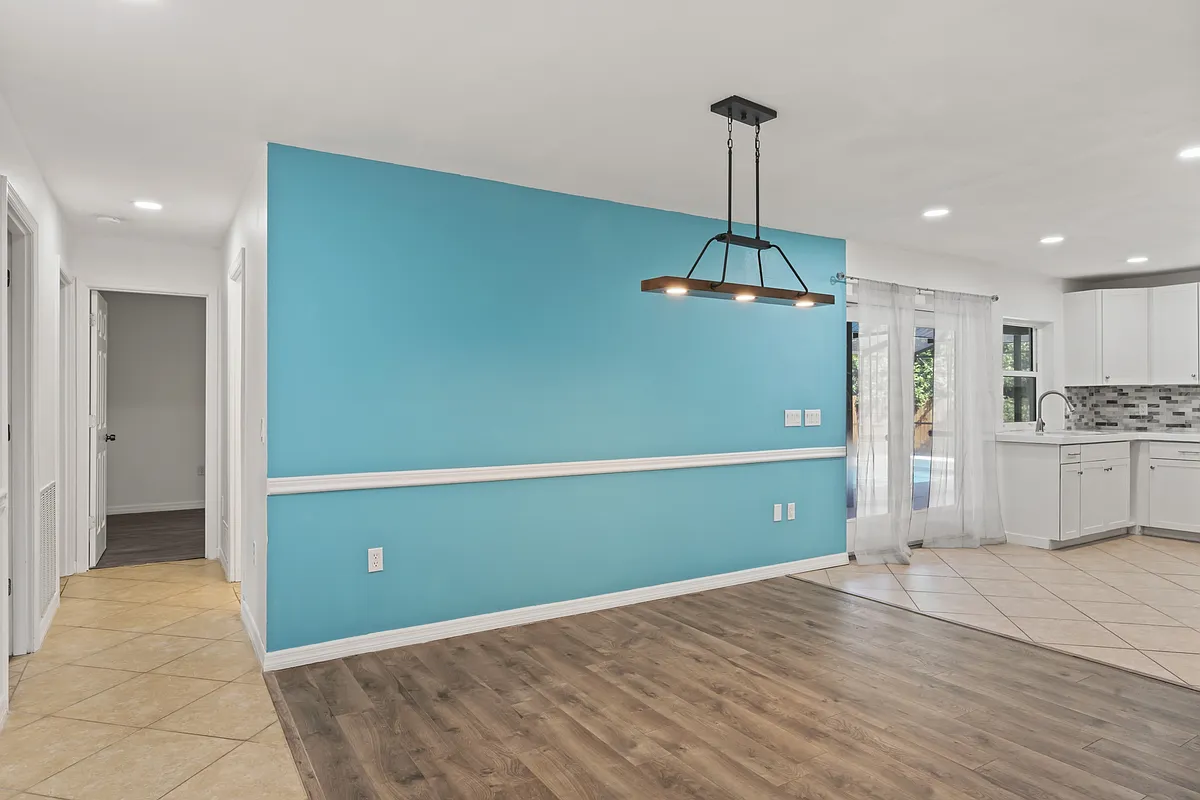 Building Photo - 4404 Meadow Creek Cir