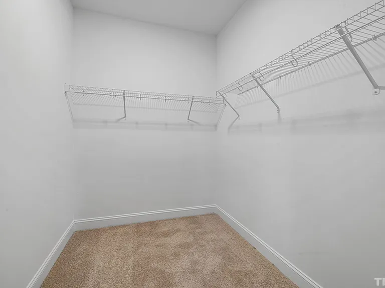 335 E Pine Ave — Photo 18