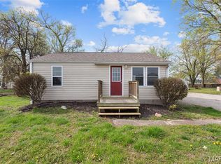 2612 Ruth Ave, Saint Charles, MO 63301