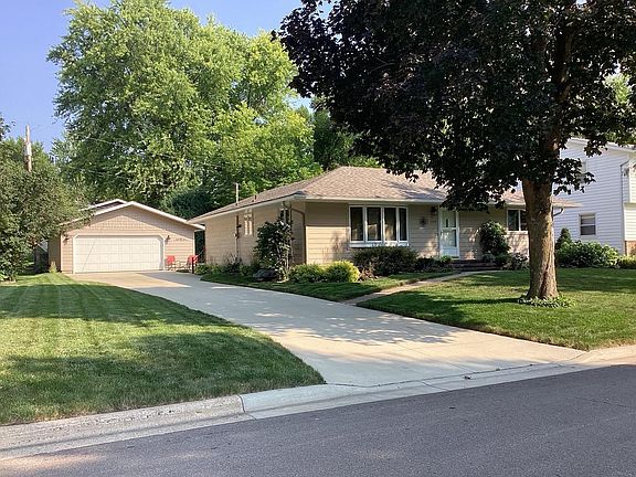 2nd image of 1306 Foothills Blvd