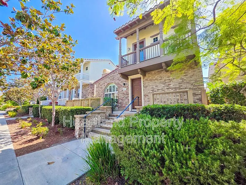 3 bed, 3.0 bath, 2376 sqft, $5,695 — Photo 1