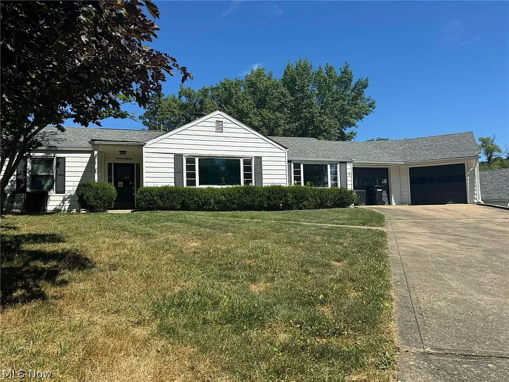 2655 E Ridgewood Cir photo 1
