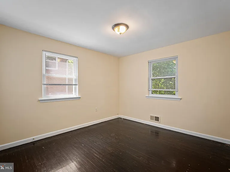 121 Whitmoor Ter — Photo 22