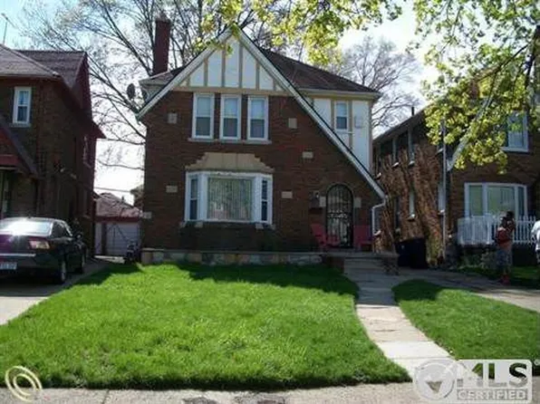 17551 San Juan Dr, Detroit, MI 48221