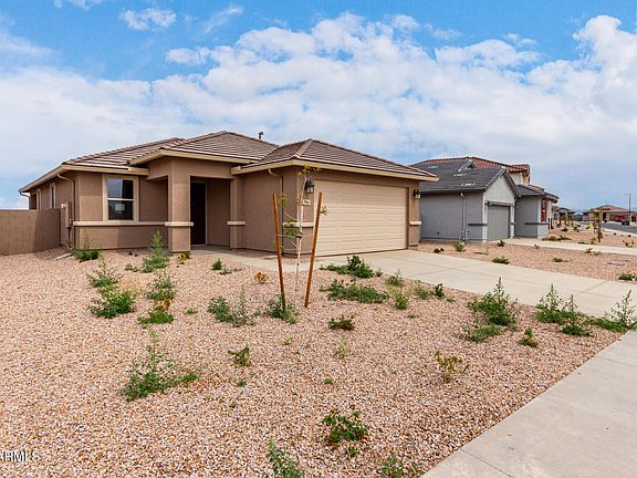 3rd image of 7342 E HACKAMORE Lane