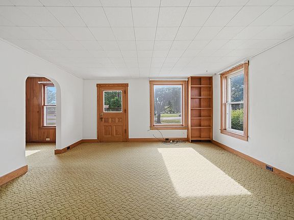 4th image of 411 S McKendrie St