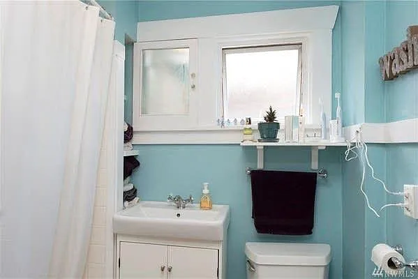 2 bed, 800 sqft, $2,000 — Photo 3