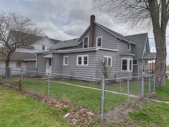 3rd image of 324 S 10th St