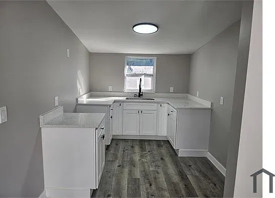 3 bed, 1000 sqft, $1,400 — Photo 3