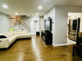 6207 Hana Rd, Edison, NJ 08817