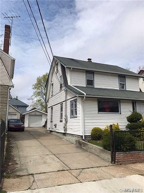 1st image of 25 Dakota Place