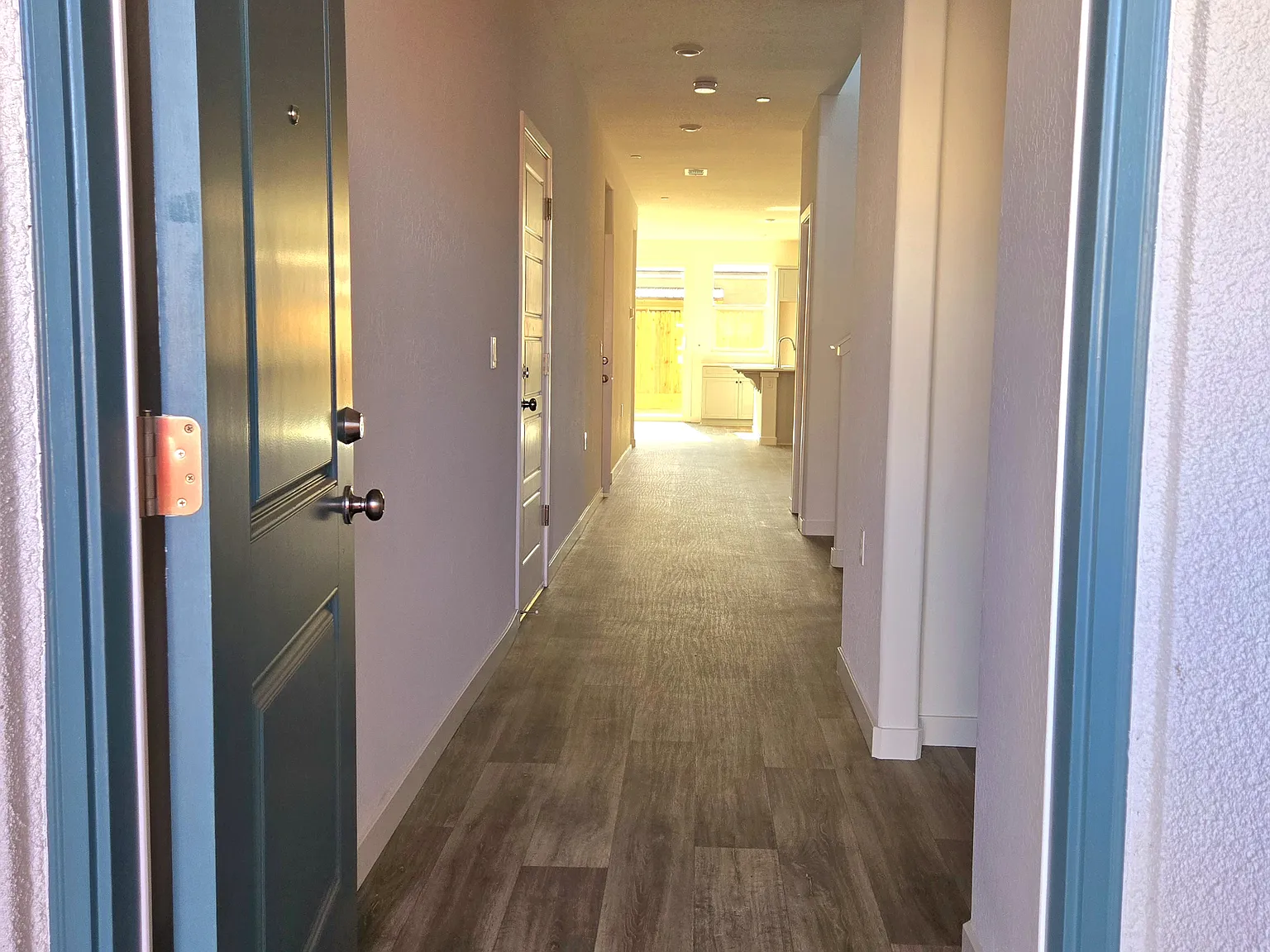 1022 Pioneer Dr W — Photo 4