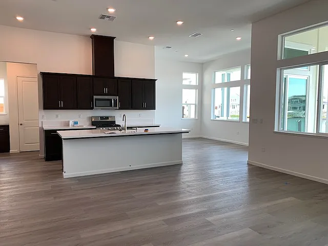 259 Waterside Pl — Photo 7