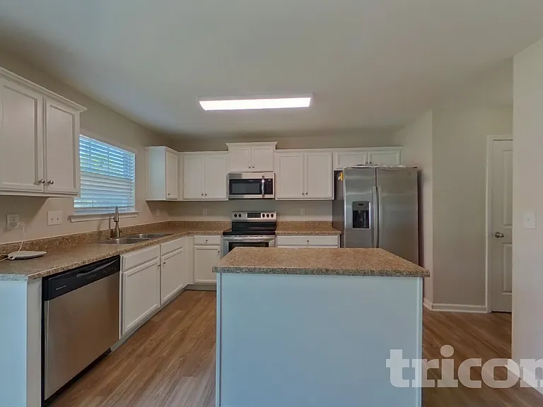 2641 Cider Ridge Rd — Photo 7