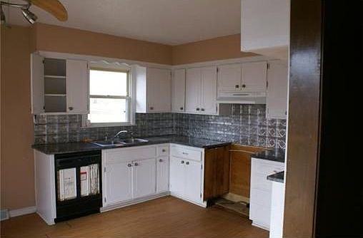 3rd image of 5617 Locust Ave