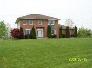 6237 High Valley Dr, White Lake, MI