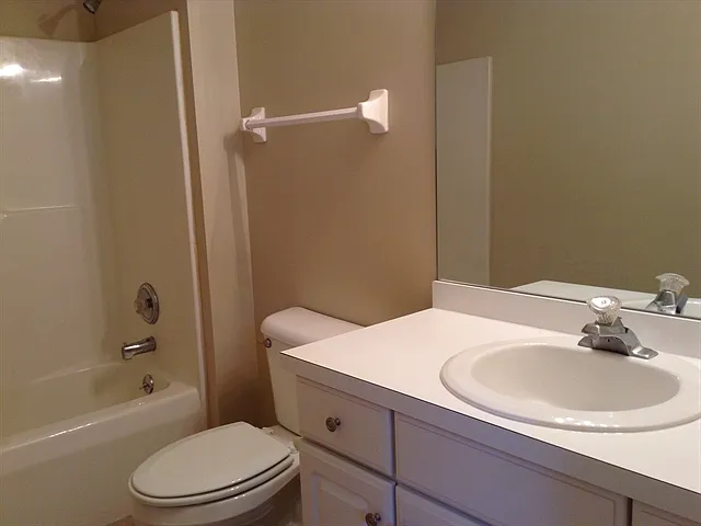 1501 Michael Dr — Photo 8