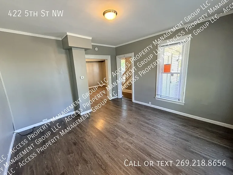 422 5th St NW — Photo 5
