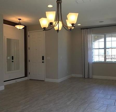 3rd image of 1303 Blarney St