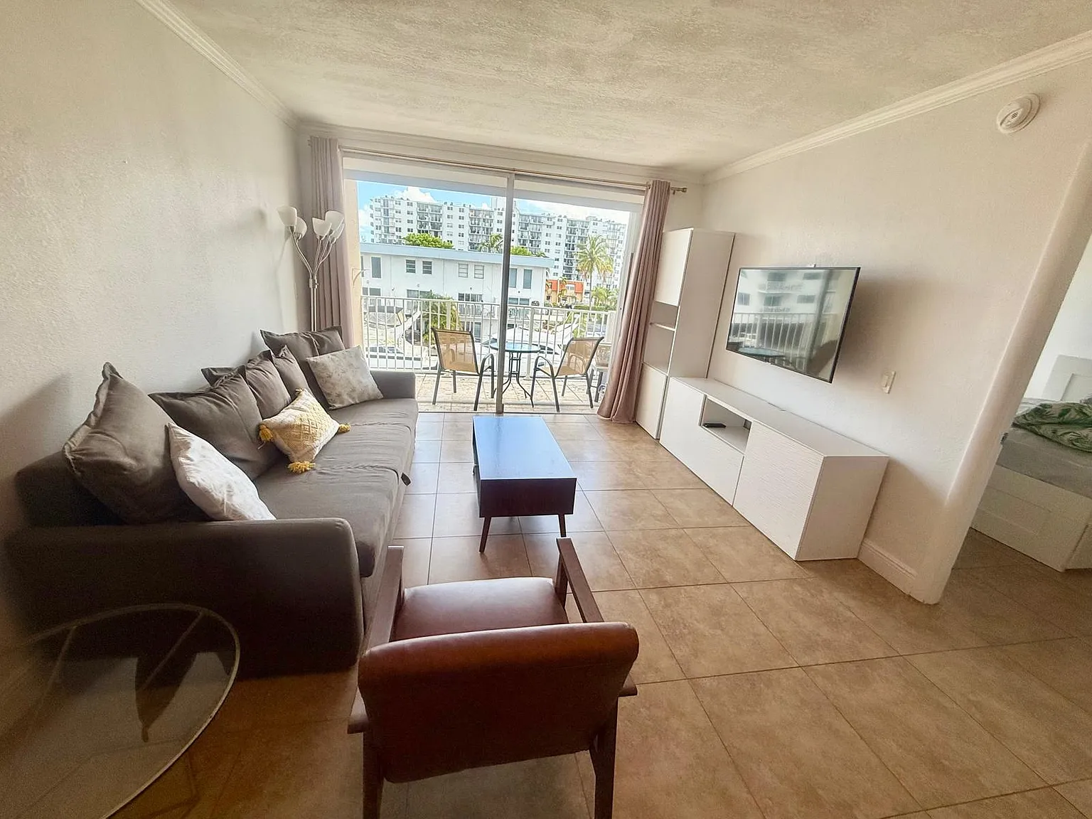 1 bed, 780 sqft, $1,850 — Photo 2