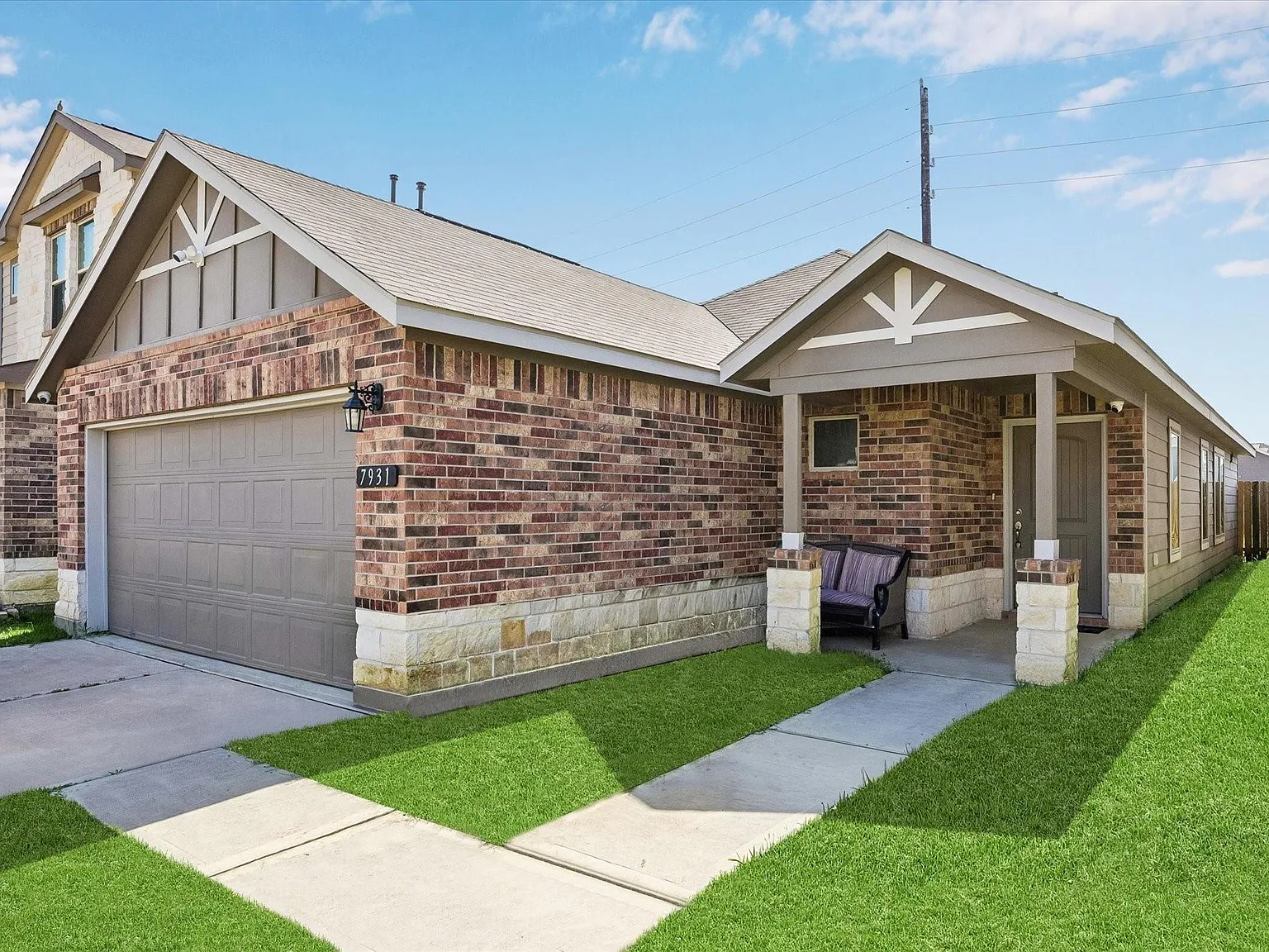 3 bed, 2.0 bath, 1381 sqft, $2,500 — Photo 1