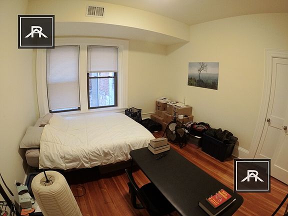 4th image of 1461 Beacon St #24