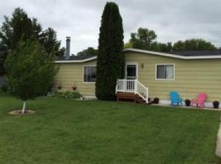 216 3rd St NW, Ulen, MN 56585