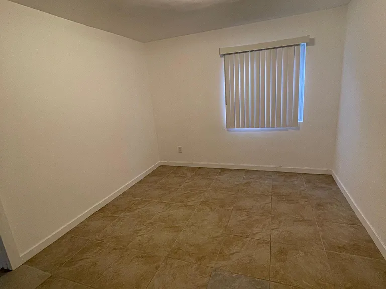 217 E Taylor St — Photo 20