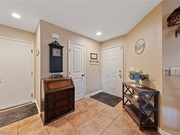 4th image of 7977 Willow Pines Pl