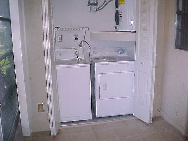 Laundry in Unit