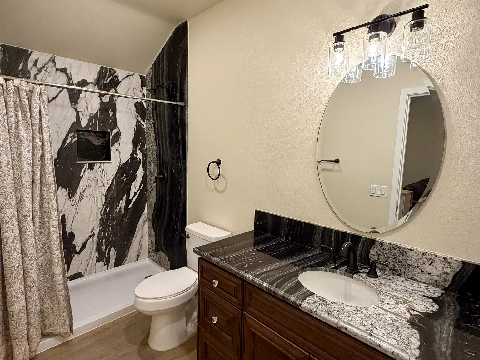 1 bed, 700 sqft, $1,975 — Photo 3