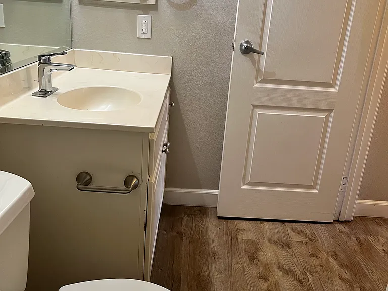 12083 Alta Carmel Ct #31 — Photo 7