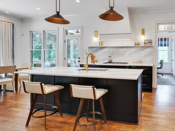 401 Westbury Dr, Chapel Hill, NC 27516