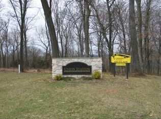 62 Railway Dr, Kirkwood, PA 17536