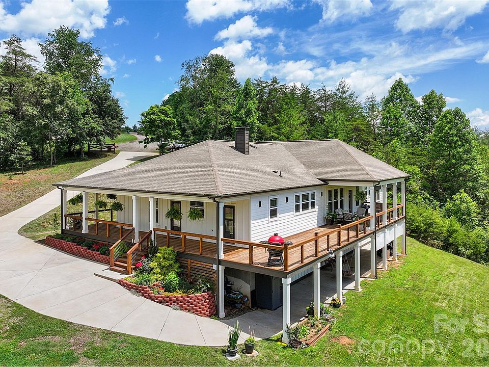 1st image of 24 Chapel Hill Ln #40