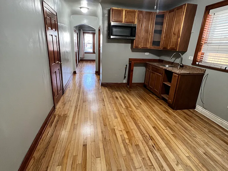 2029 W 53rd St #1 — Photo 9