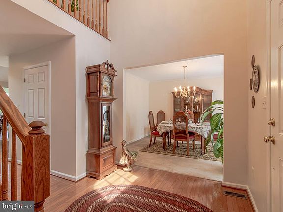 3rd image of 32945 Sandstone Dr