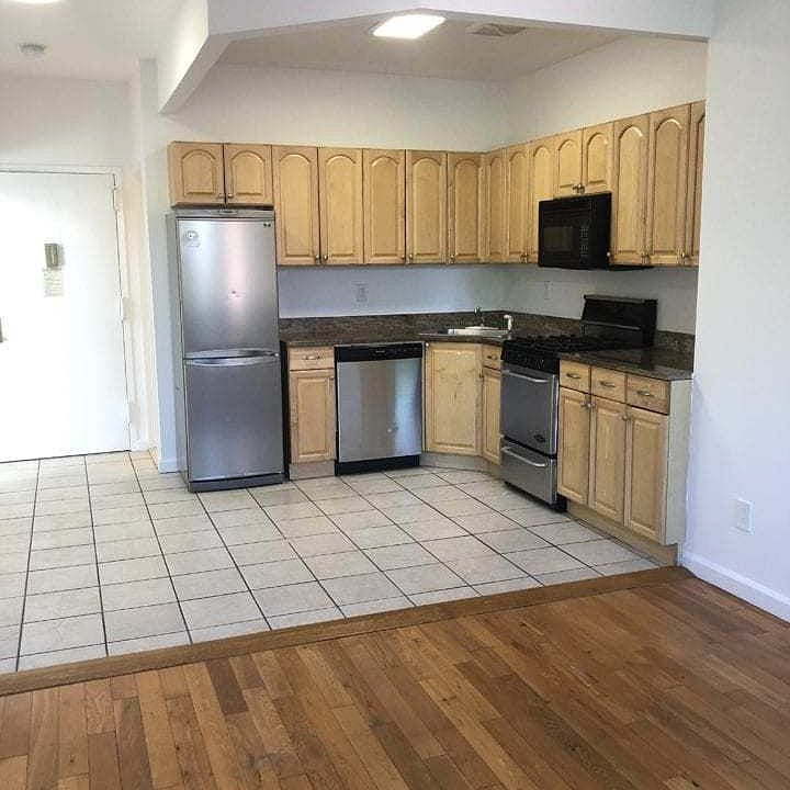 1st image of 4740 11th St APT 3R