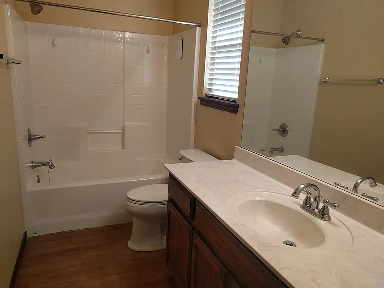 1700 Teakwood Cir — Photo 15