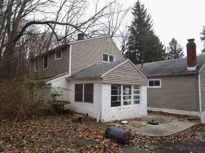 2nd image of 10707 Stone Rd