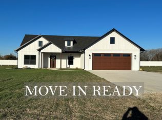 2895 Bittersweet Dr, Fort Madison, IA 52627