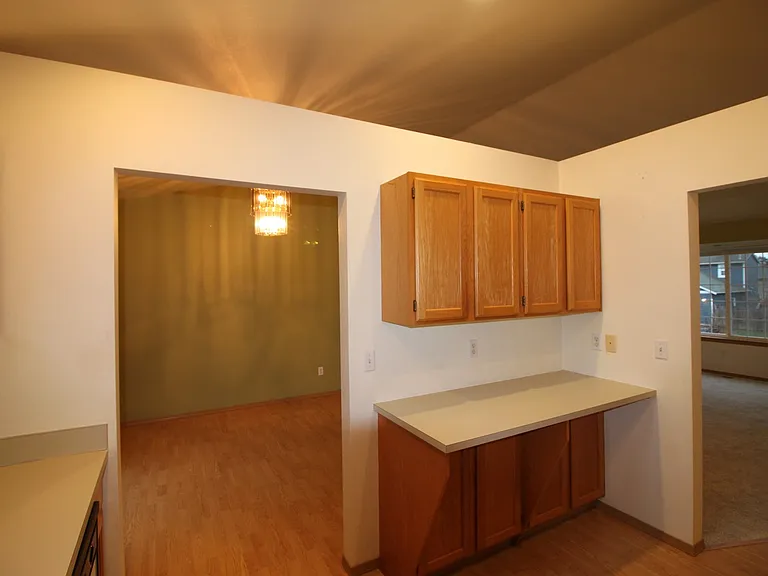 1520 SW 9th Ave — Photo 3