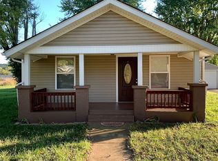 3534 College Rd, Farmington, MO 63640