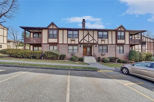 1st image of 394 Sierra Vista Ln